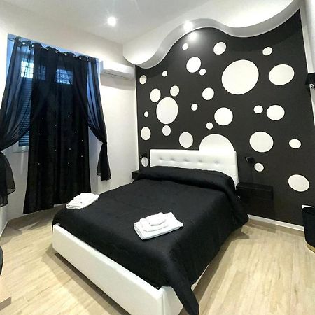Venezia Rooms Νάπολη Εξωτερικό φωτογραφία