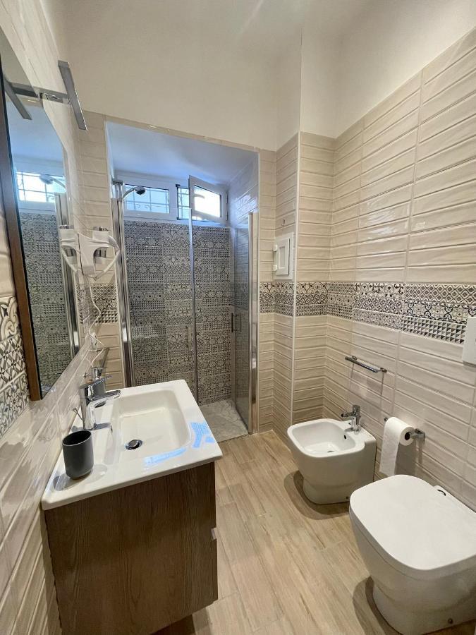 Venezia Rooms Νάπολη Εξωτερικό φωτογραφία